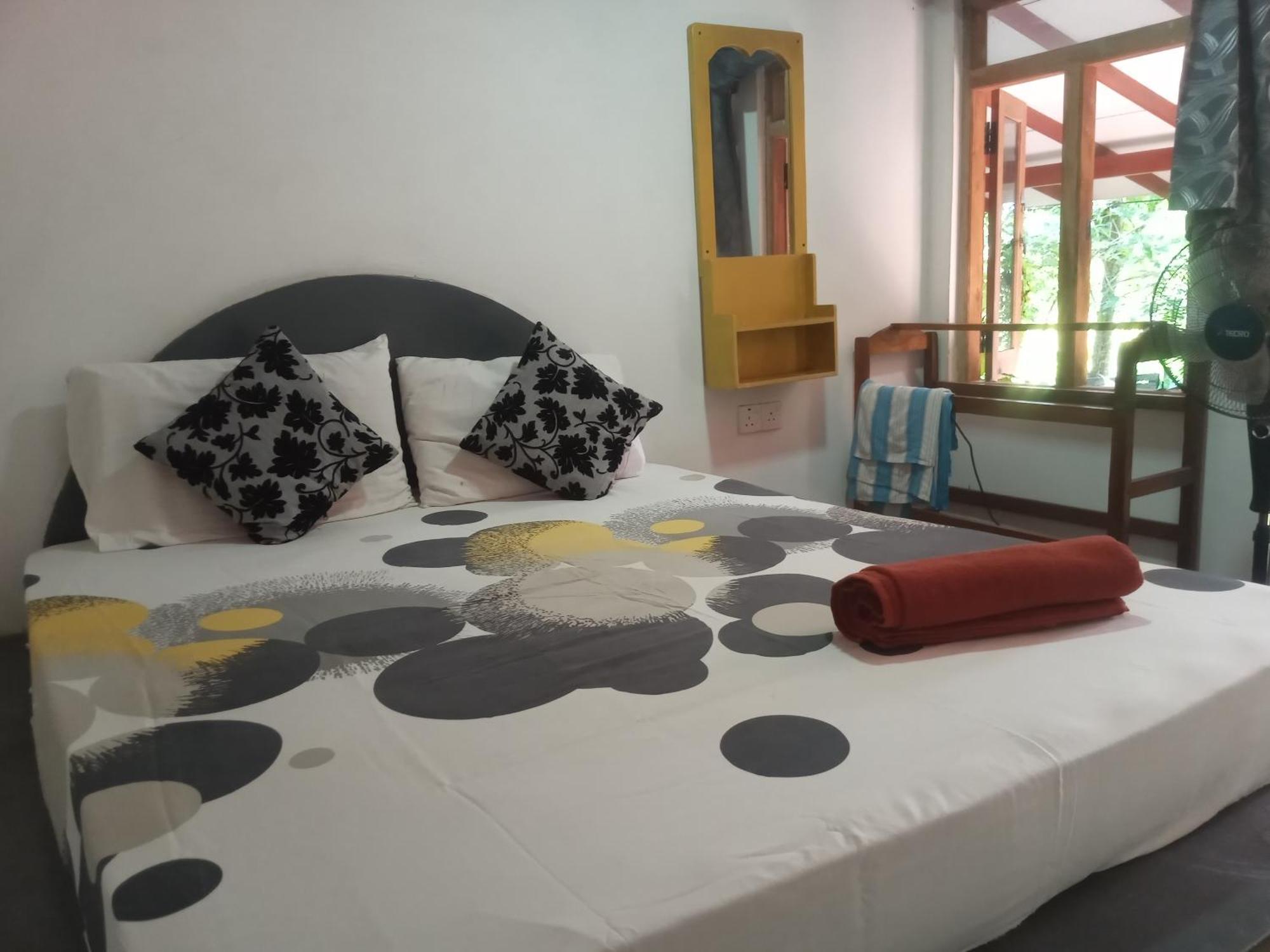 Angry Birds Homestay Habarana Esterno foto