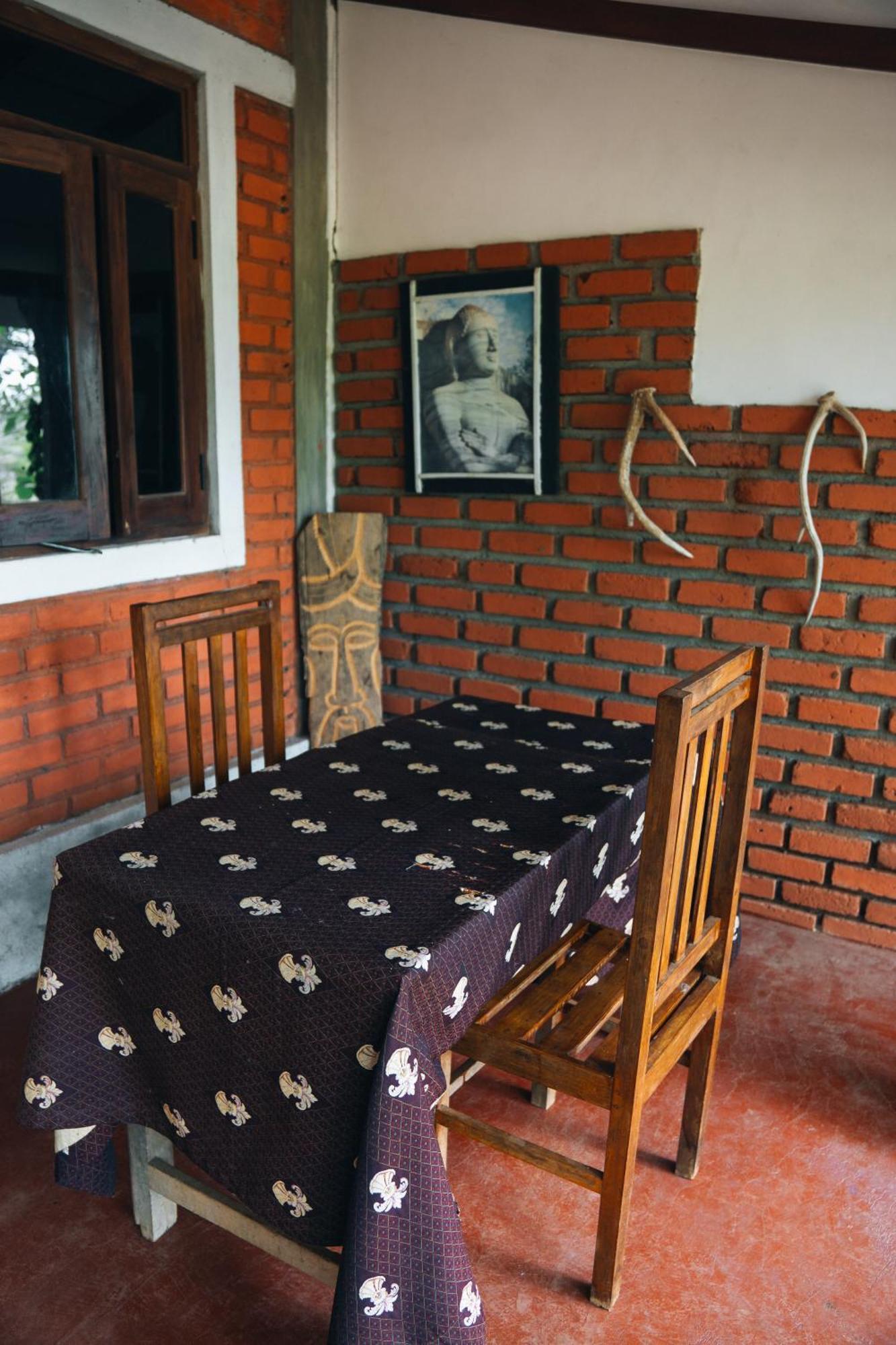 Angry Birds Homestay Habarana Esterno foto