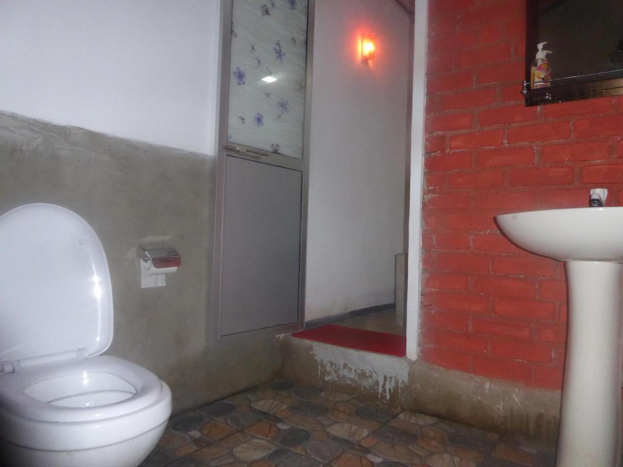 Angry Birds Homestay Habarana Esterno foto