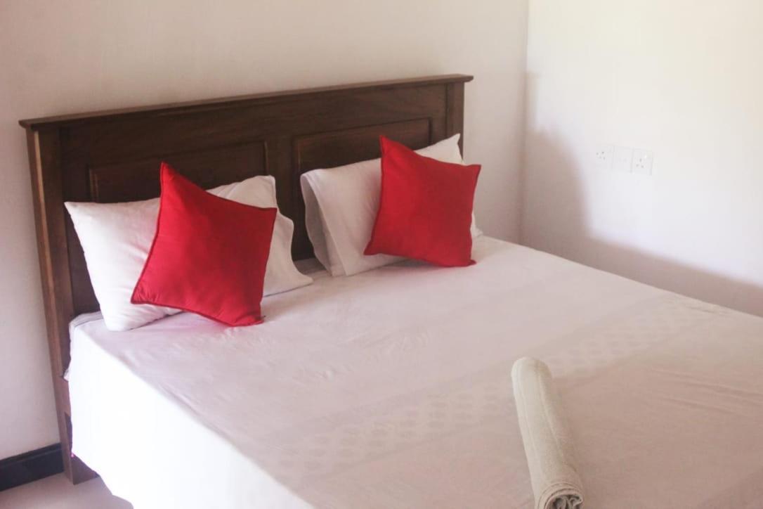 Angry Birds Homestay Habarana Esterno foto